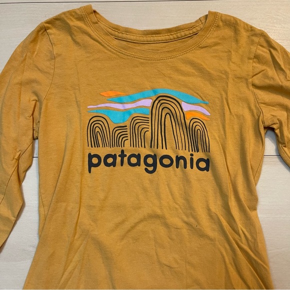 Patagonia long sleeve tee small size - Picture 6 of 6